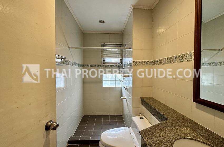 Apartment in Phaholyothin 